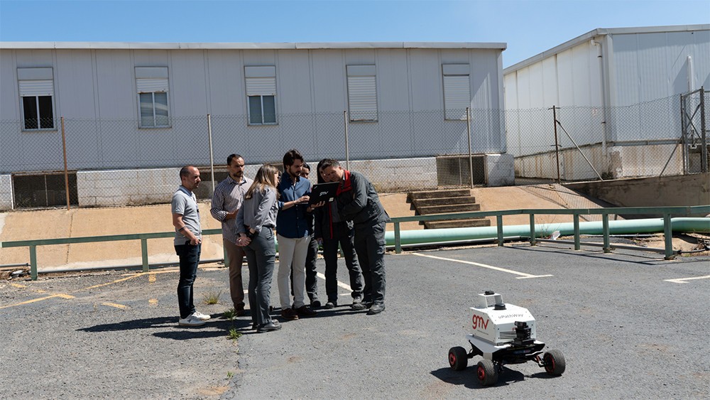 GMV acercando la robótica a los empleados de Cepsa en los IoT Days