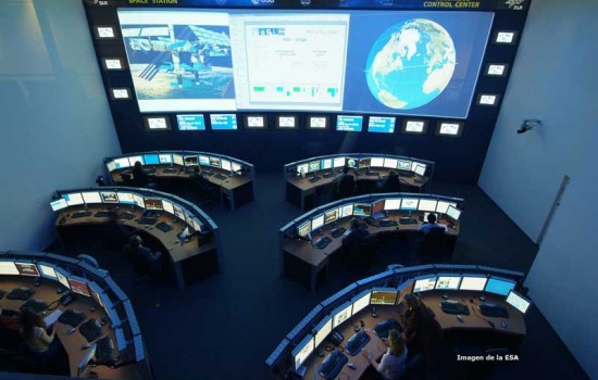 Seguimiento del laboratorio Columbus desde las instalaciones de la ESA
